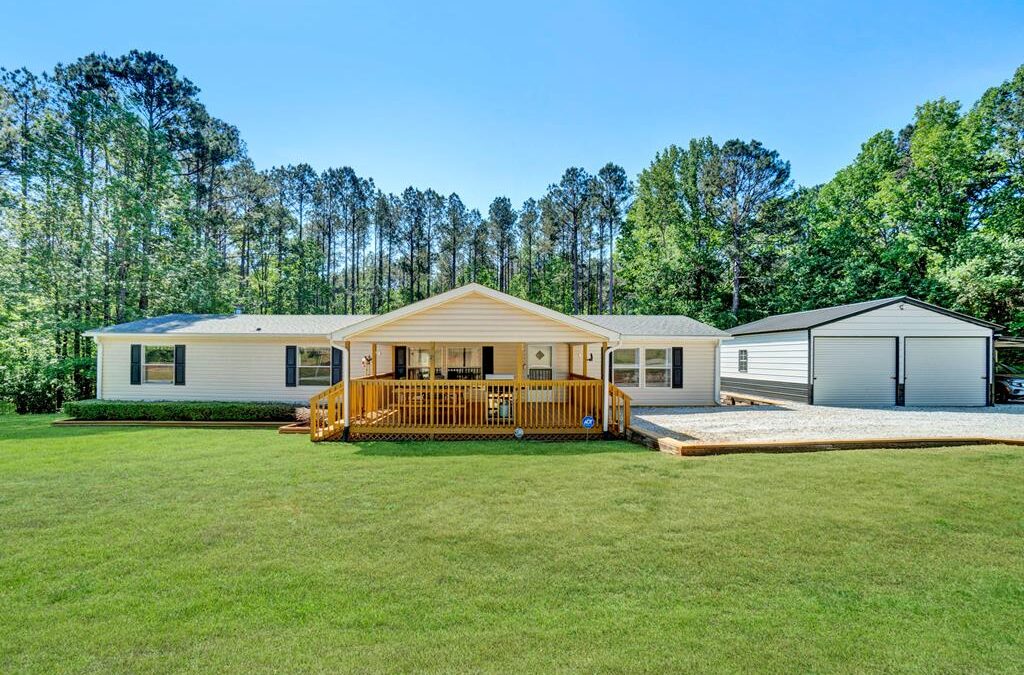 202/204 Barkwood Ln. Greenwood, SC.