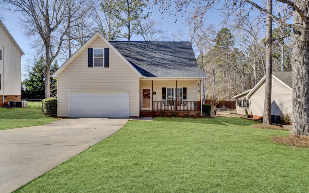 203 Oak Ridge Dr. Greenwood, SC